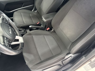 2022 Kia RIO EX TA
