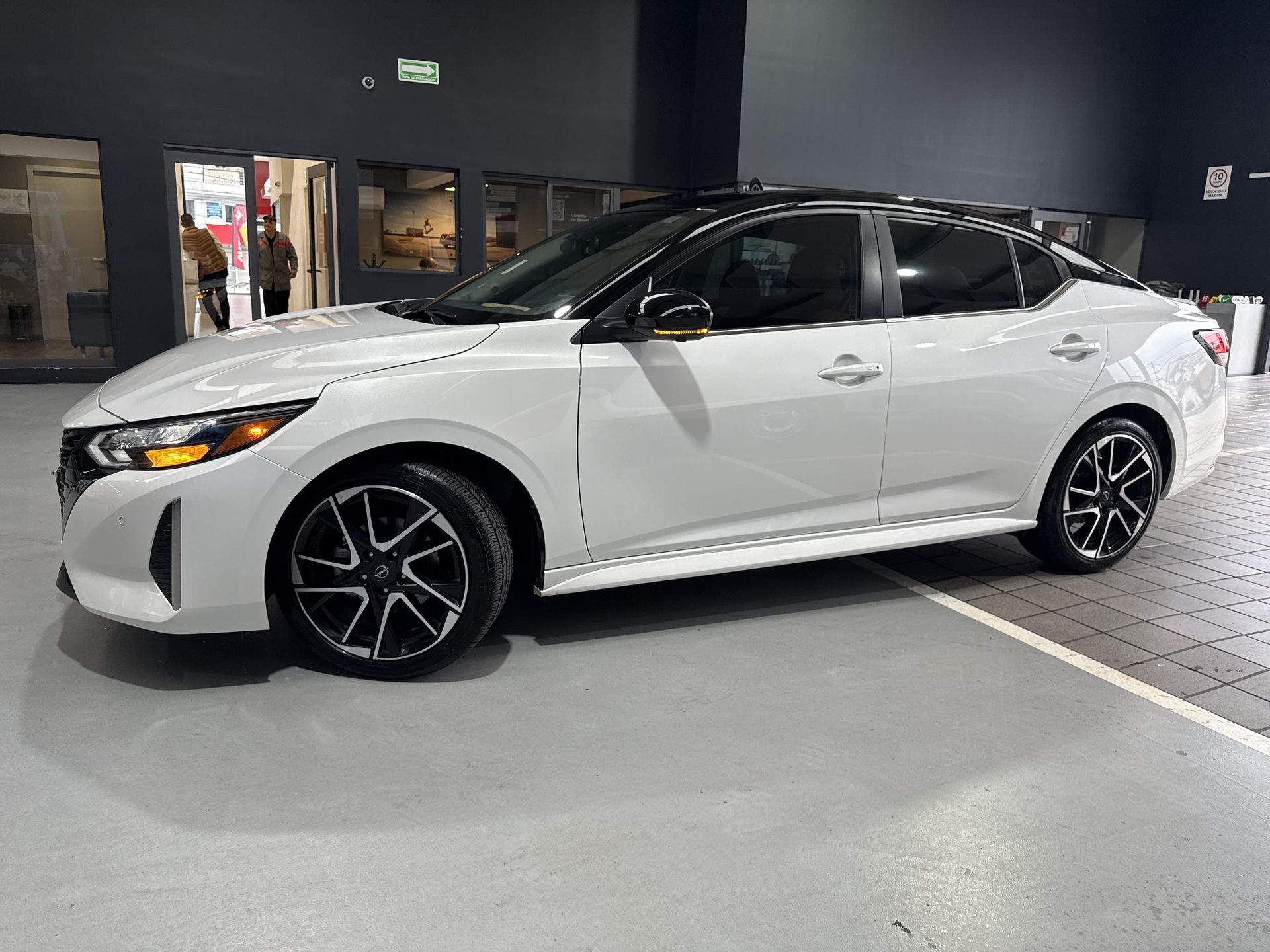 2024 Nissan SENTRA SR CVT 24