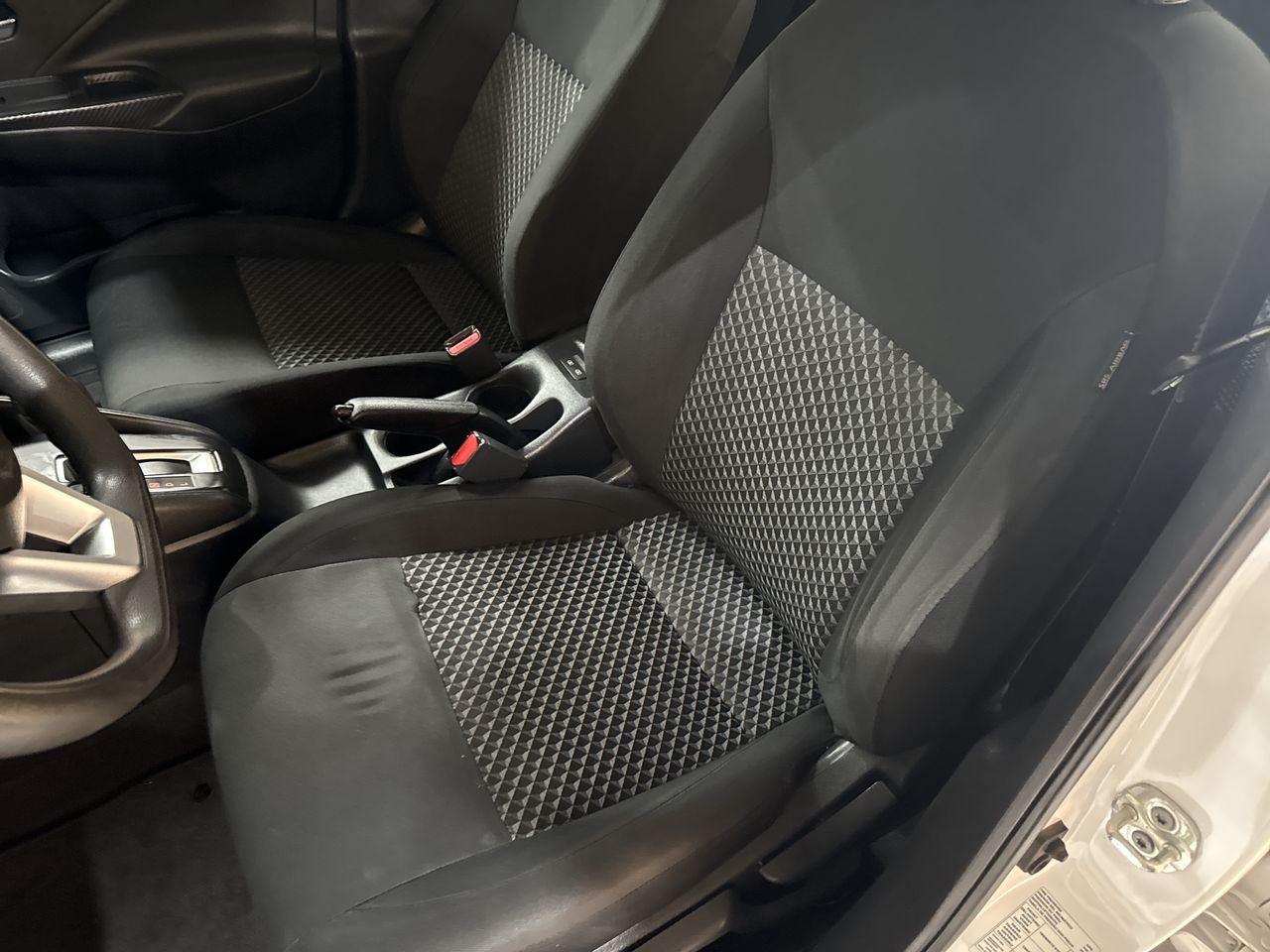 2021 Nissan VERSA SENSE CVT 21