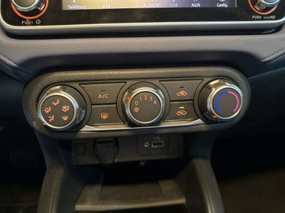 2024 Nissan VERSA ADVANCE CVT 24