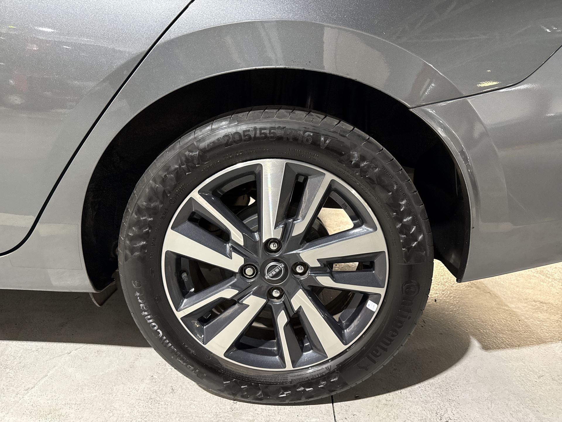 2023 Nissan VERSA ADVANCE CVT 23