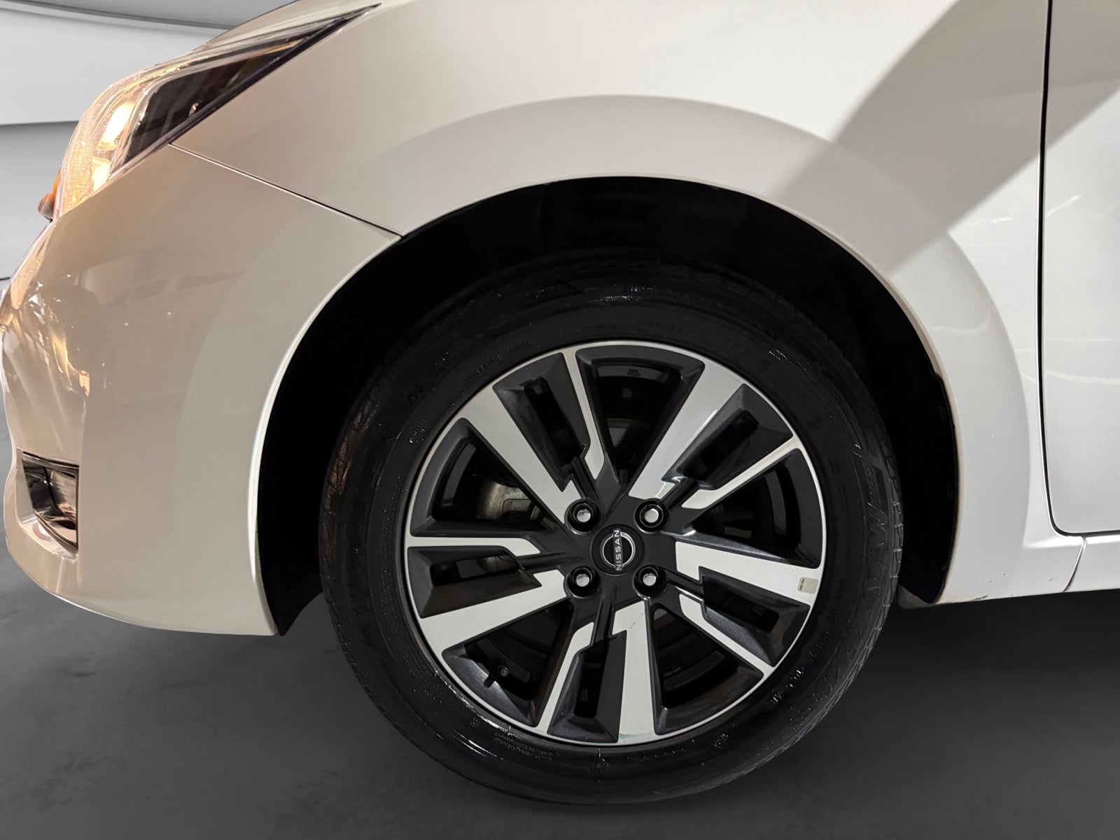 2025 Nissan VERSA ADVANCE MT 25
