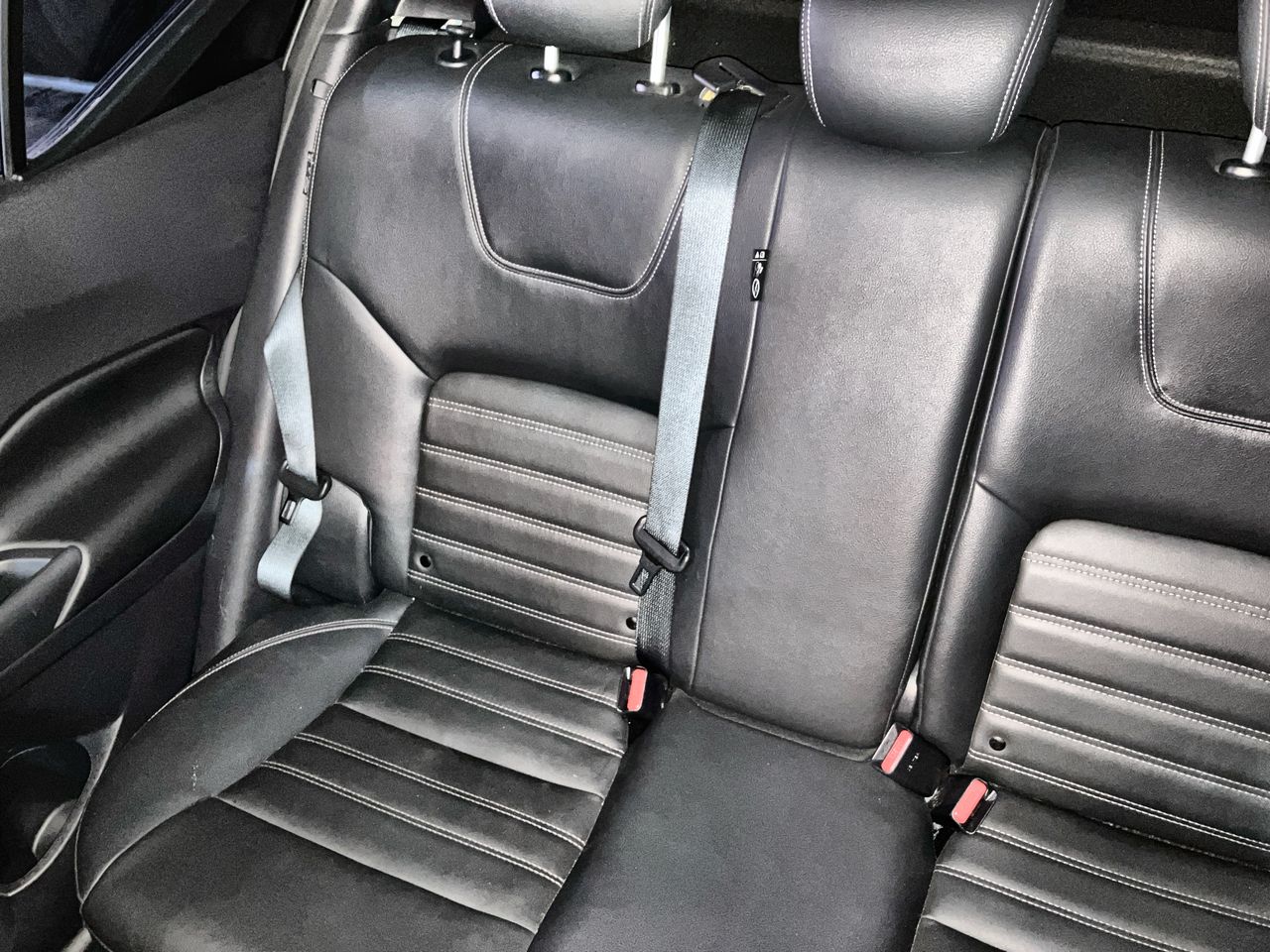 2021 Nissan KICKS PLATINUM BI-TONO 1.6 LTS CVT 21