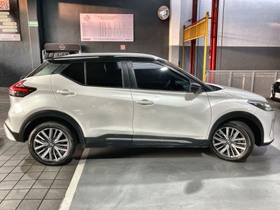 2021 Nissan KICKS PLATINUM BI-TONO 1.6 LTS CVT 21