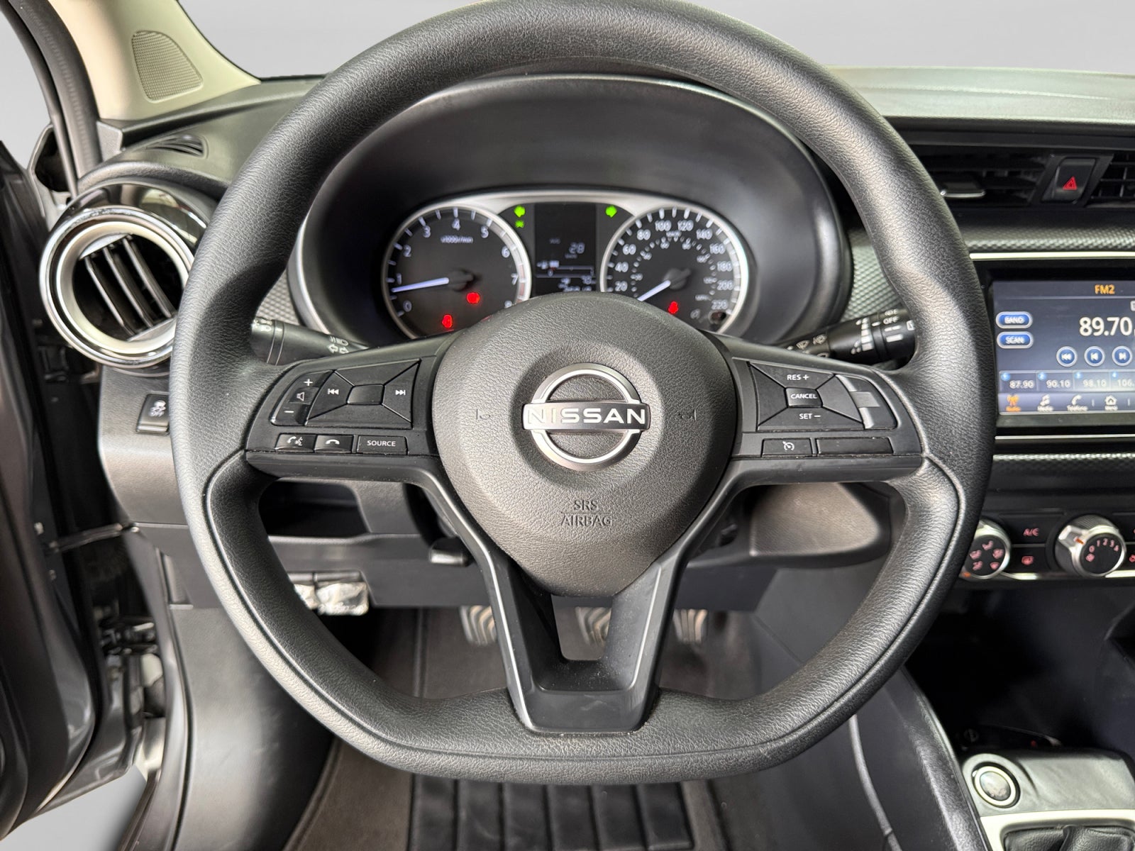 2024 Nissan KICKS PLAY ADVANCE 1.6 LTS MT 24