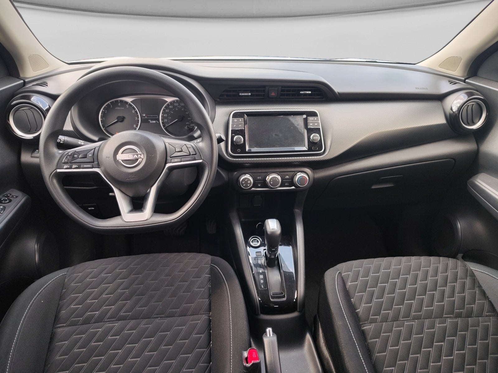 2022 Nissan KICKS KICKS ADVANCE CVT NEGRO