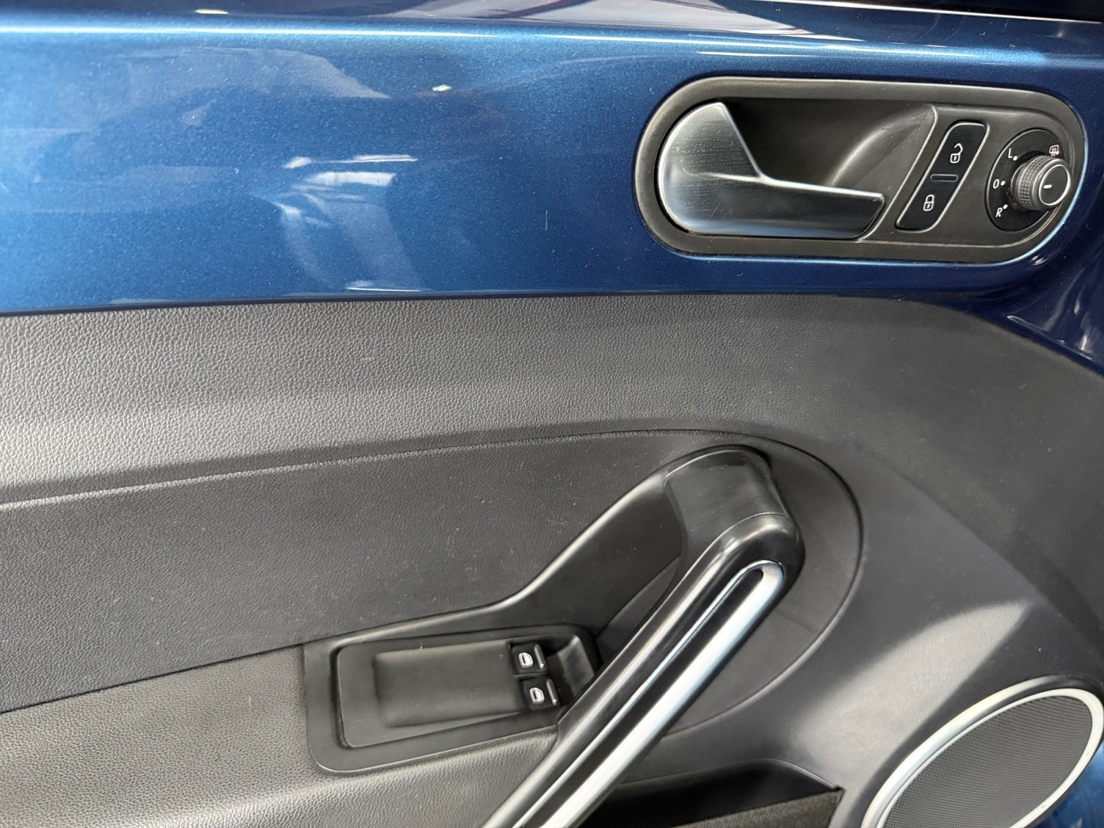 2018 Volkswagen BEETLE SPORTLINE TIPTRONIC