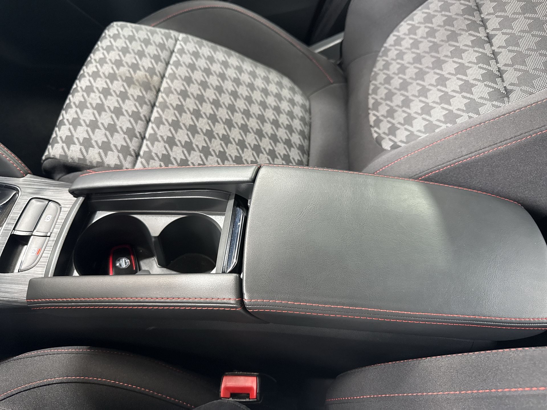 2024 MG ZS DYNAMO