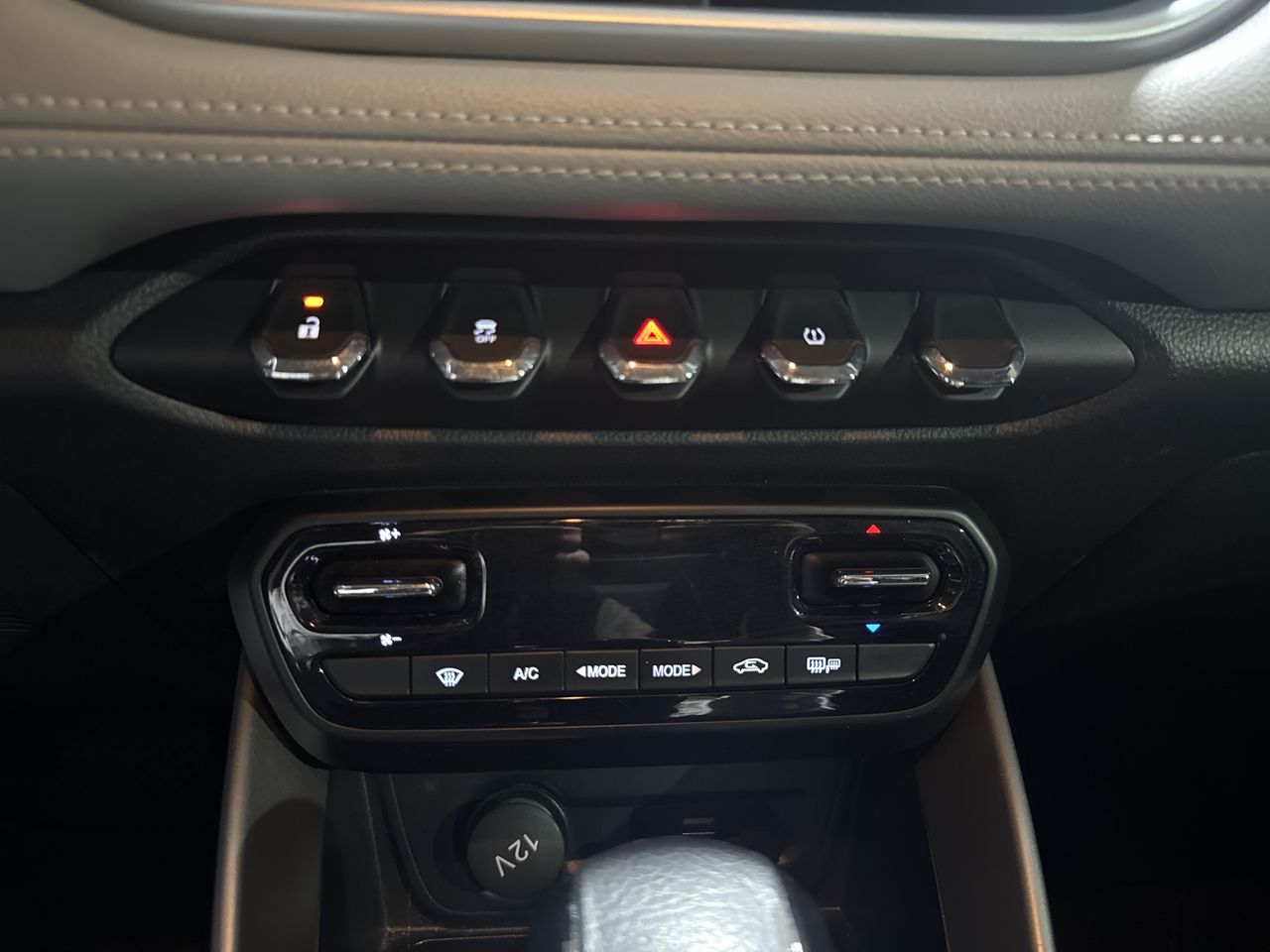 2022 Chevrolet GROOVE LT AT