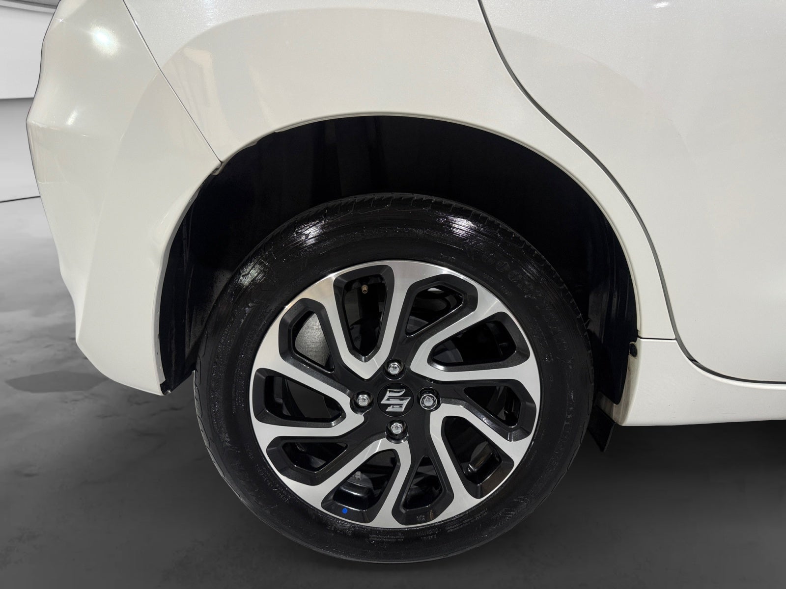 2023 SUZUKI BALENO GLX TA