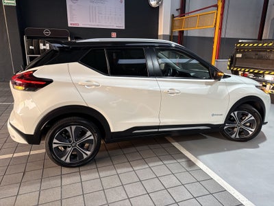 2023 Nissan KICKS PLATINUM E-POWER 23