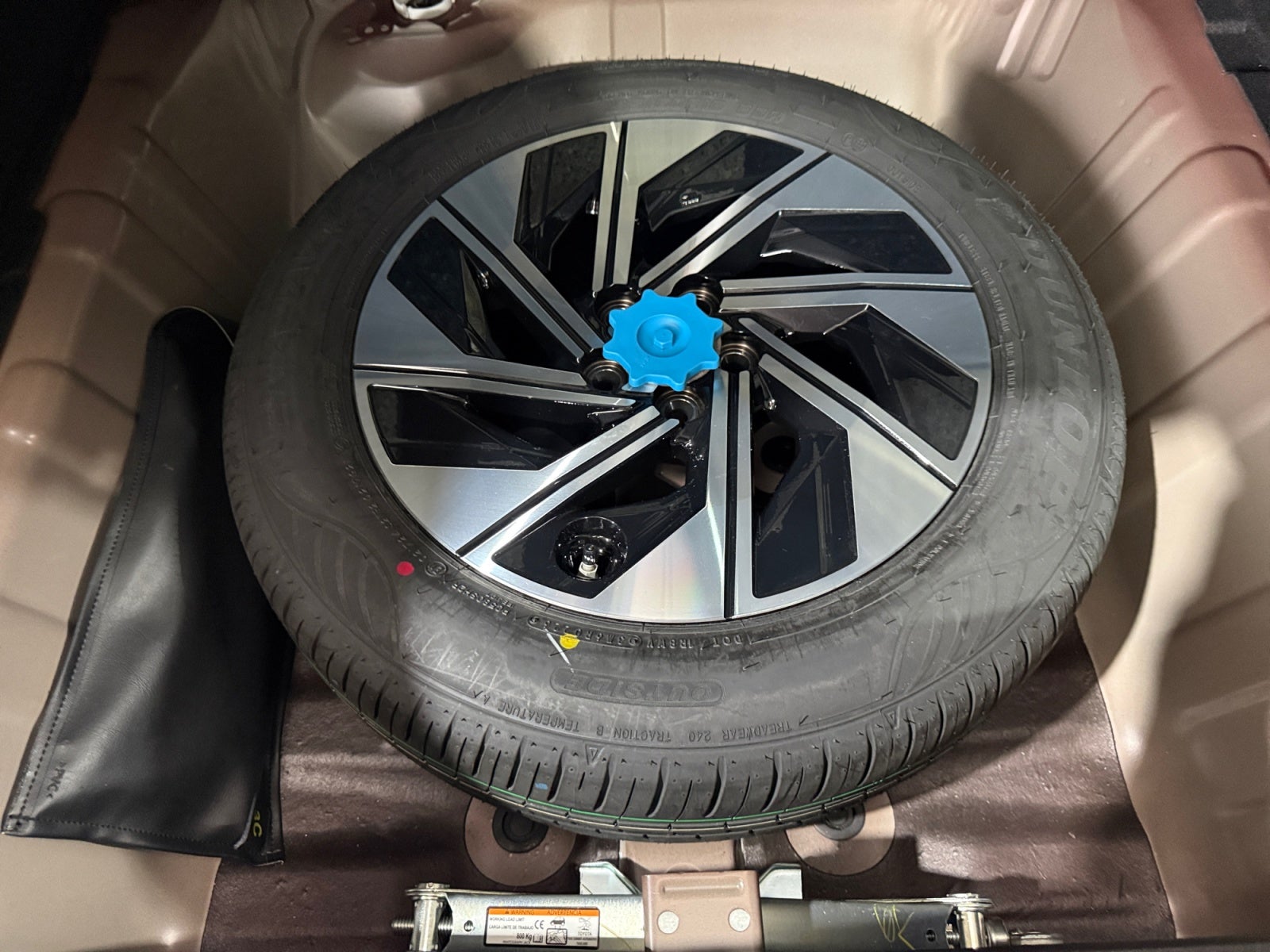 2026 Toyota YARIS S HEV