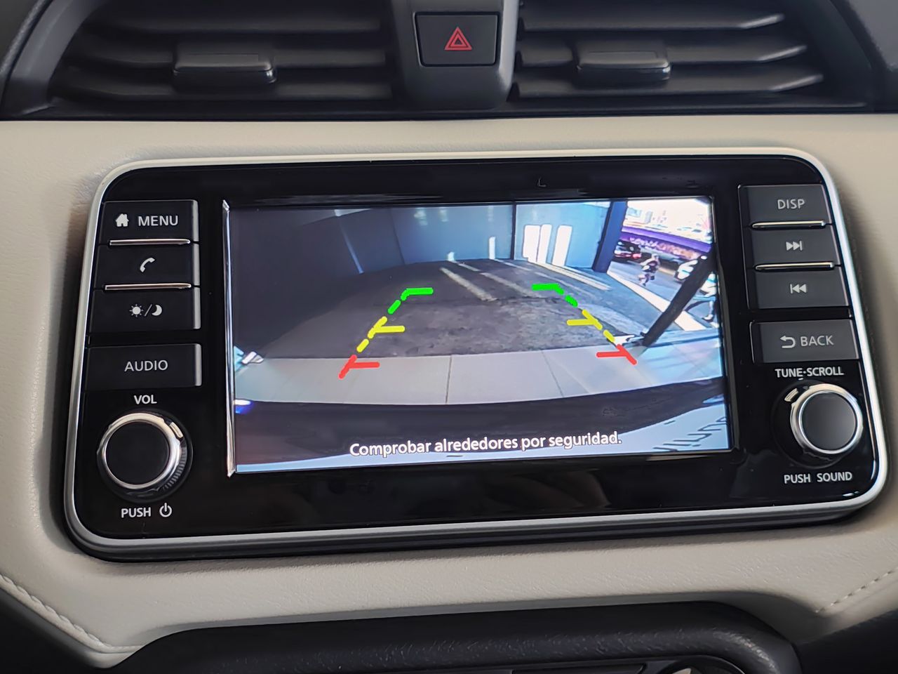 2021 Nissan VERSA ADVANCE MT 21