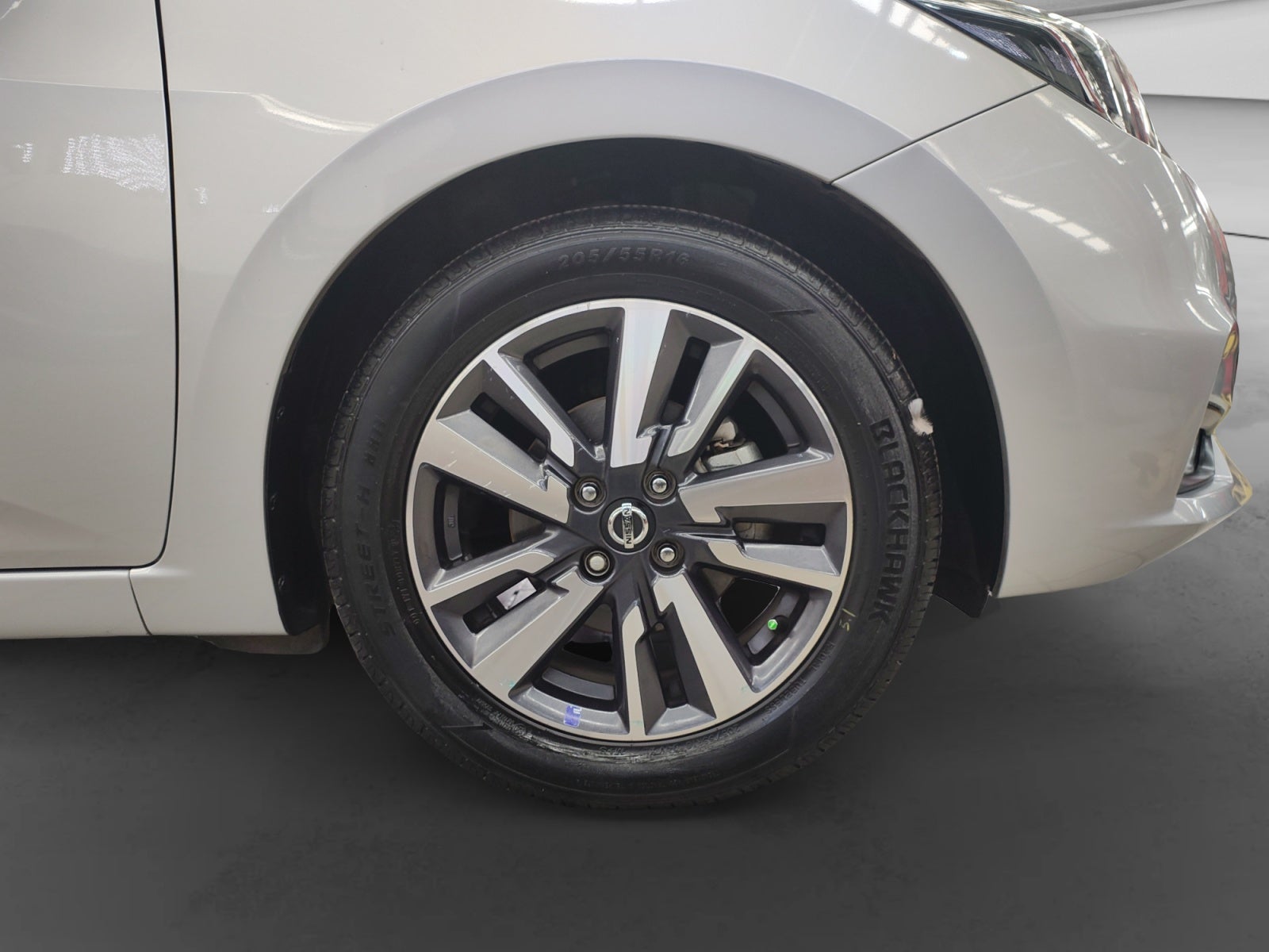 2022 Nissan VERSA ADVANCE CVT 22