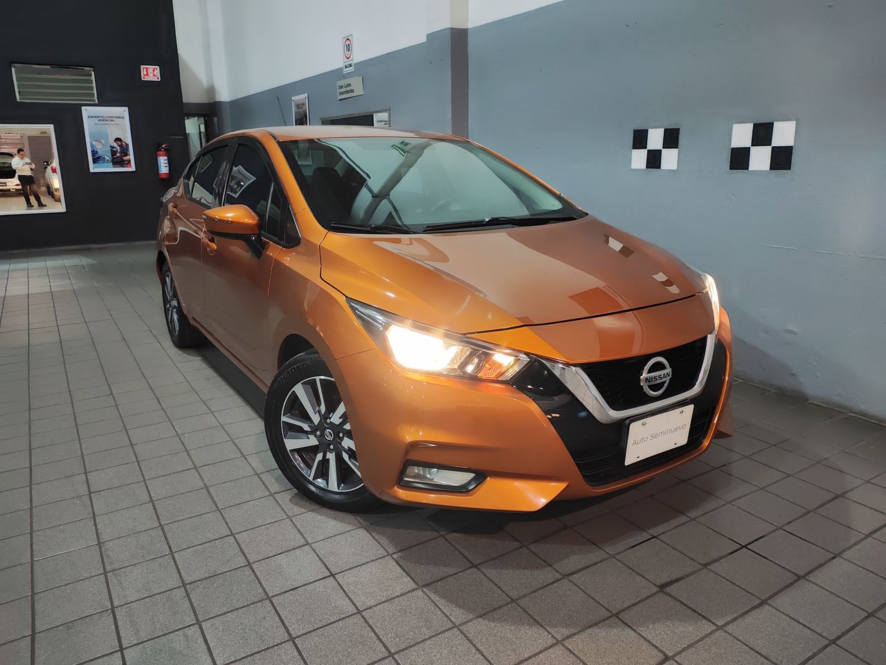 2020 Nissan VERSA ADVANCE CVT