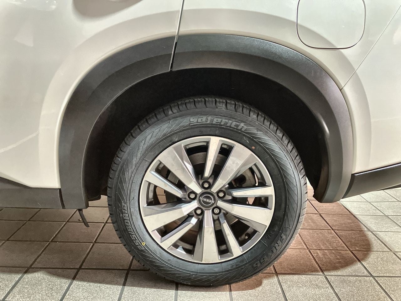 2023 Nissan PATHFINDER ADVANCE 2WD 23