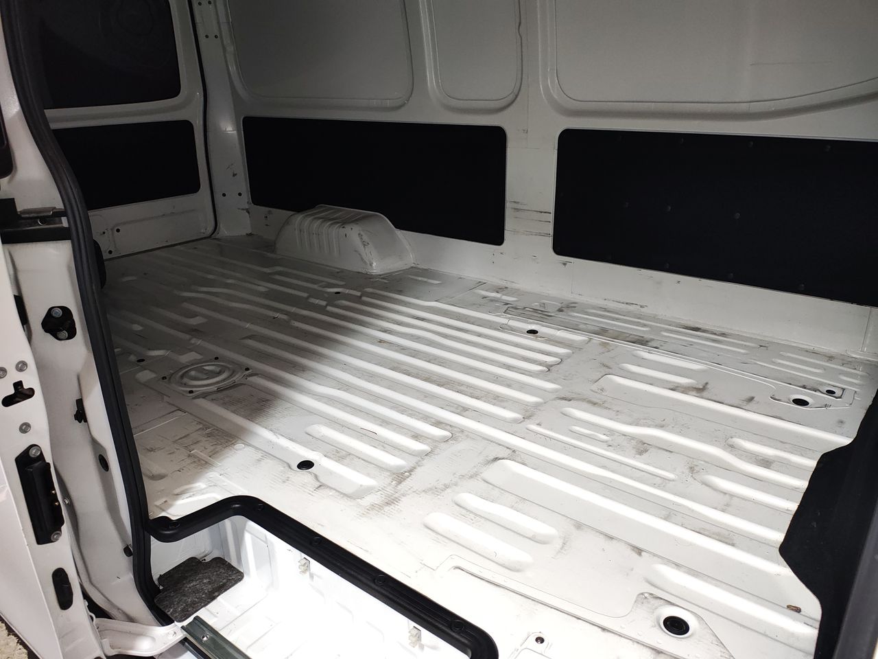 2024 Nissan URVAN URVAN PANEL AMPLIA AA