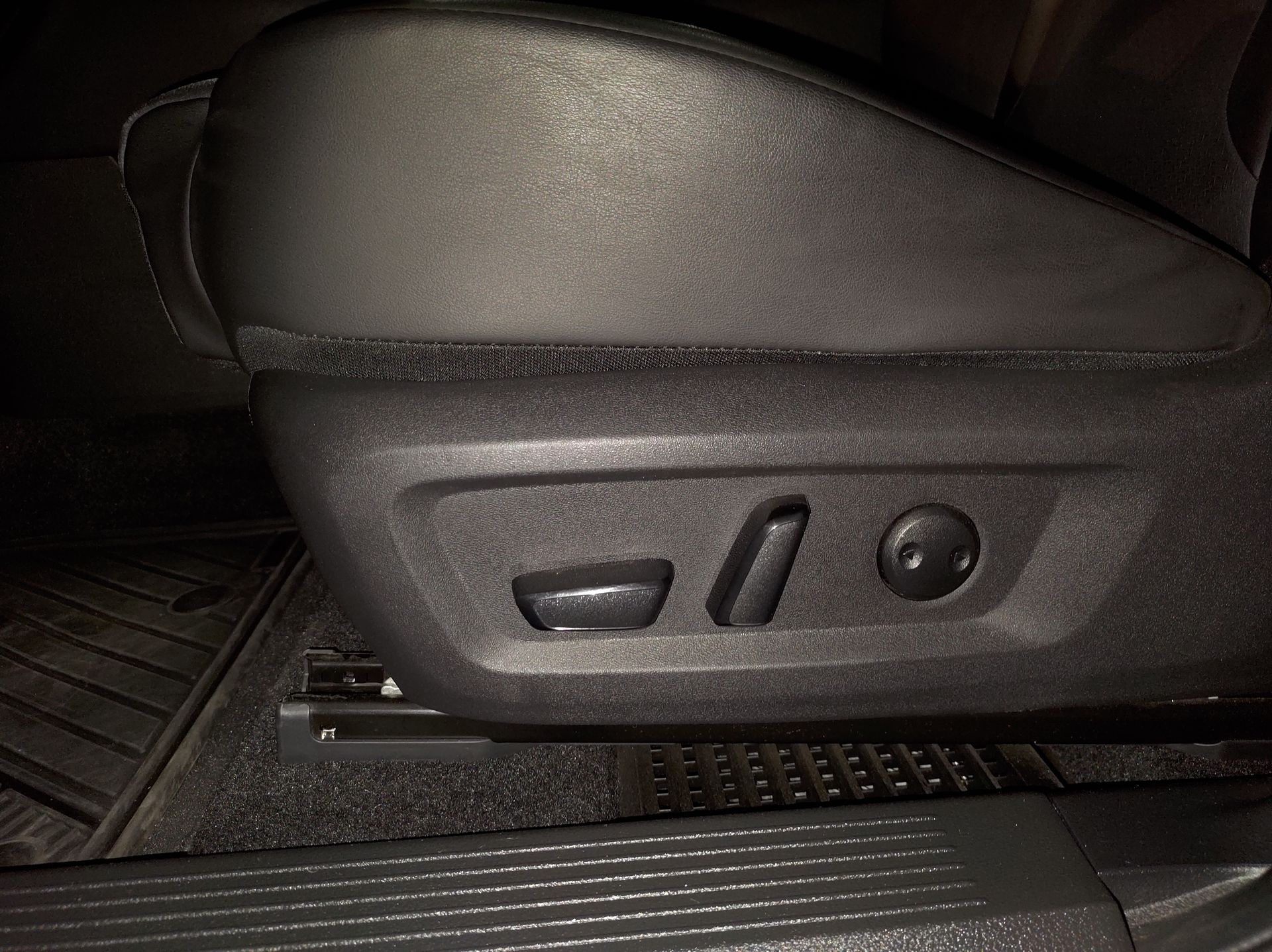 2025 Nissan X-TRAIL PLATINUM 2 ROW 25