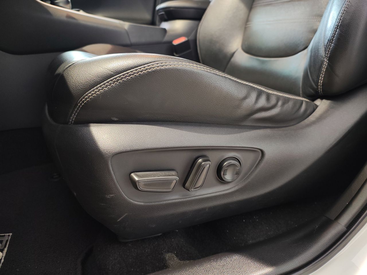 2020 Toyota RAV4 RAV4 FWD LIMITED HV