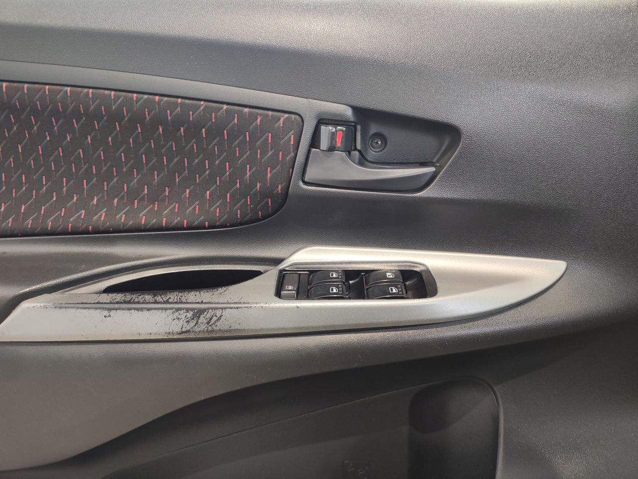 2020 Toyota AVANZA LE AT