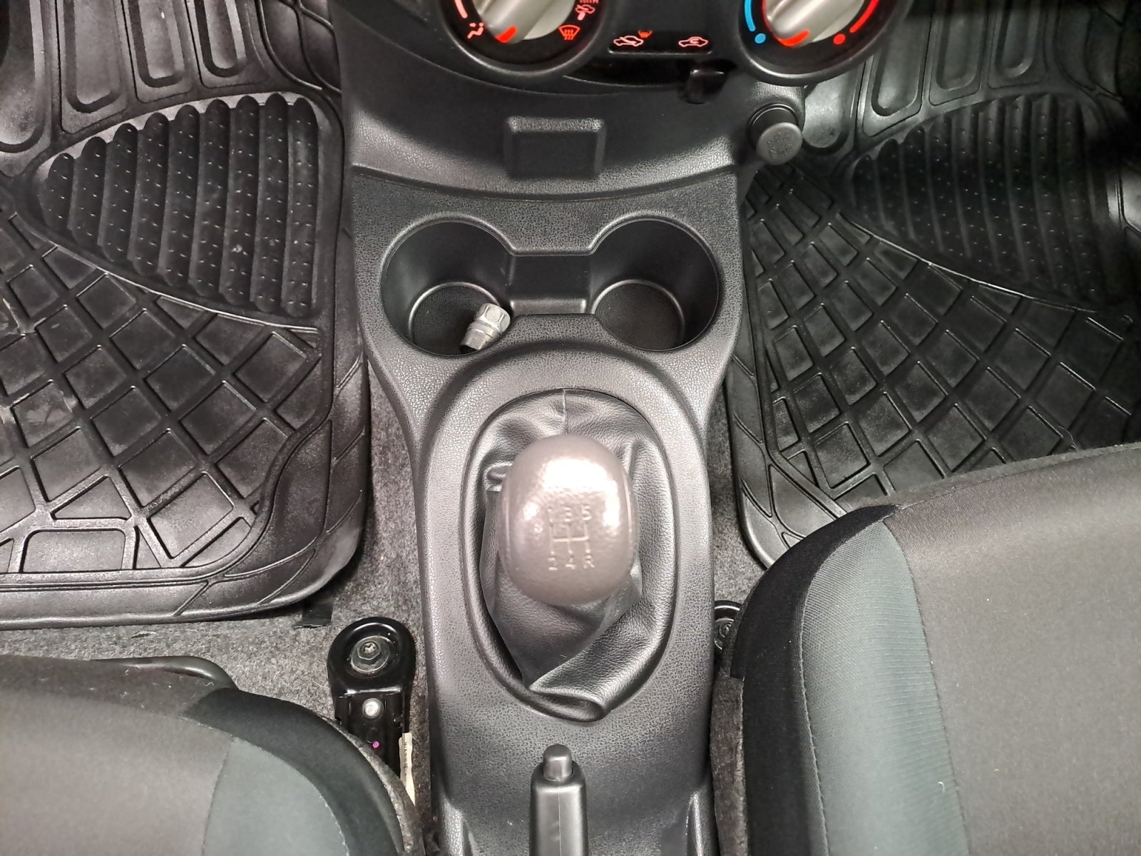 2022 Nissan V-DRIVE V-DRIVE T/M A/C