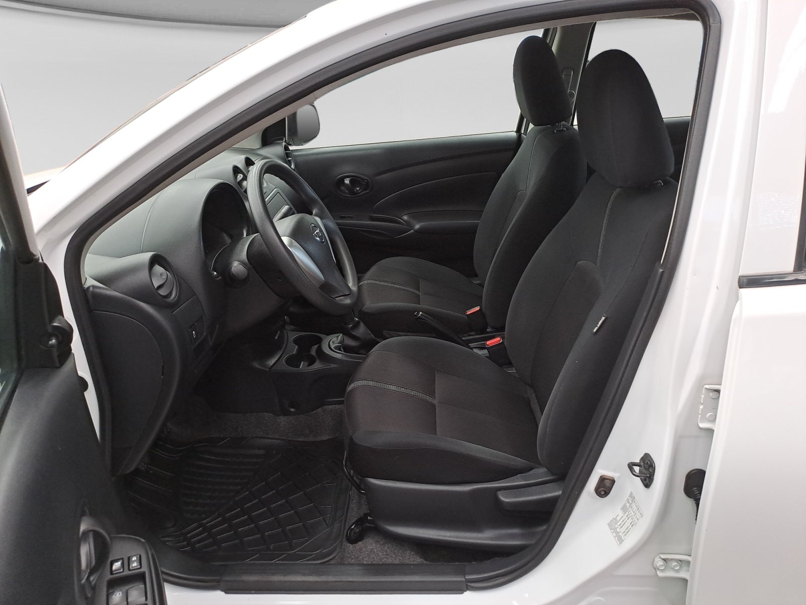 2022 Nissan V-DRIVE V-DRIVE T/M A/C