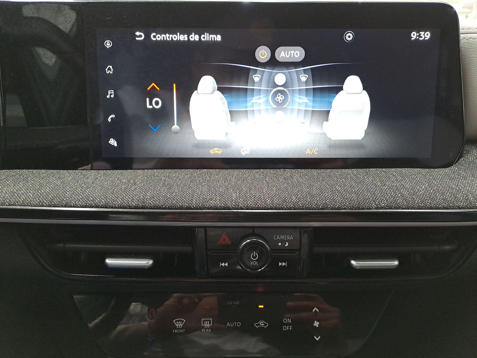 2025 Nissan KICKS PLATINUM CVT 25