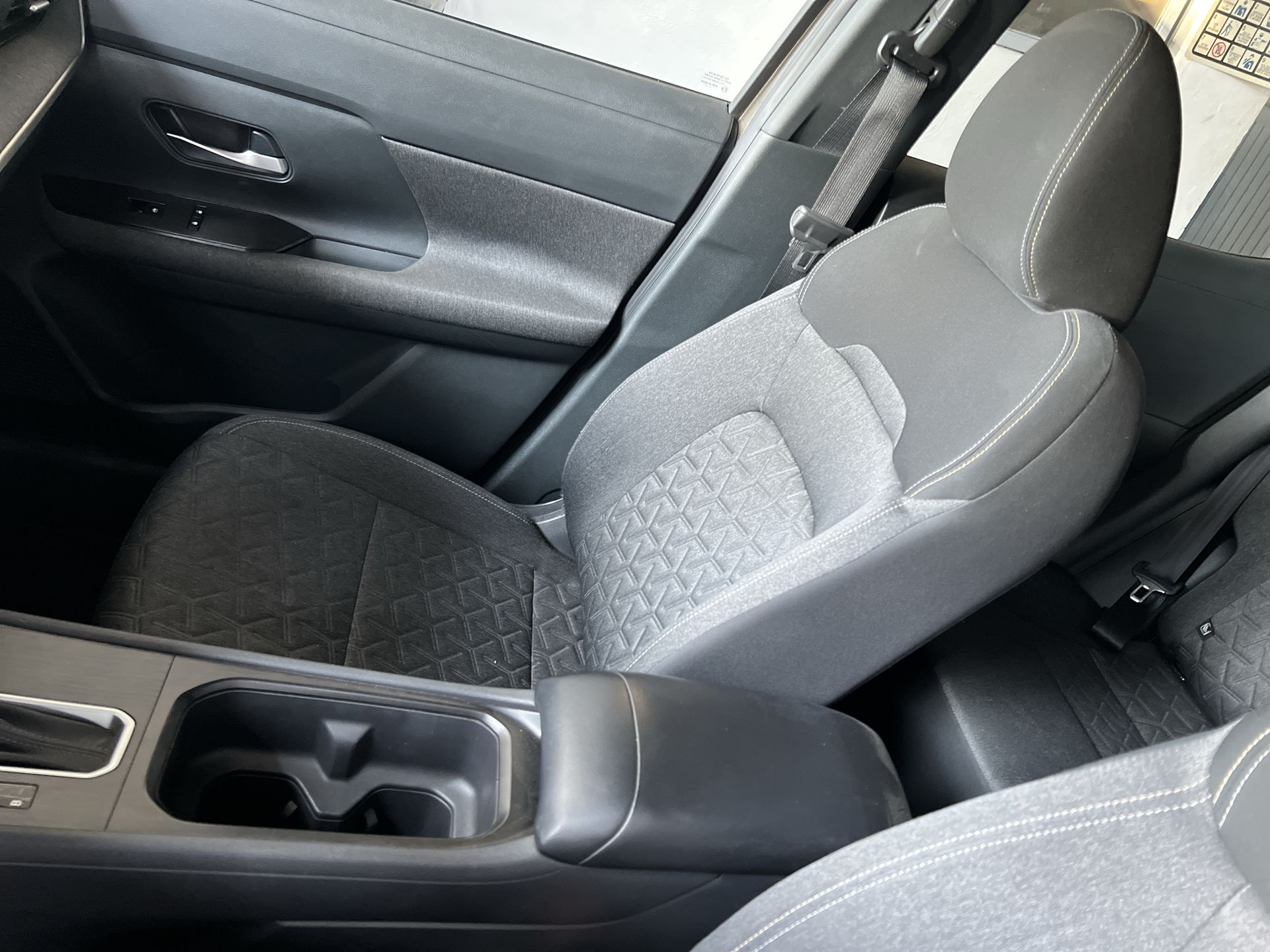 2025 Nissan KICKS ADVANCE CVT