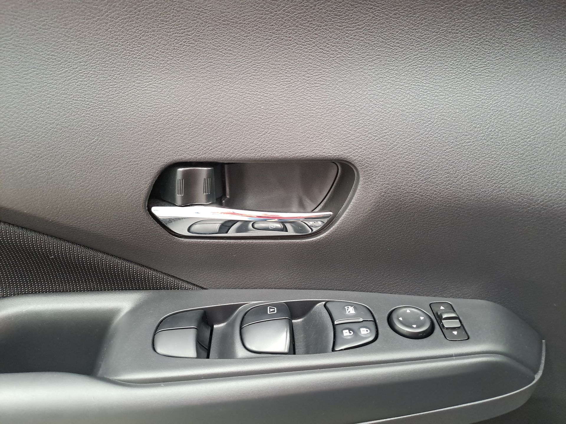 2025 Nissan KICKS PLAY ADVANCE 1.6 LTS CVT 25