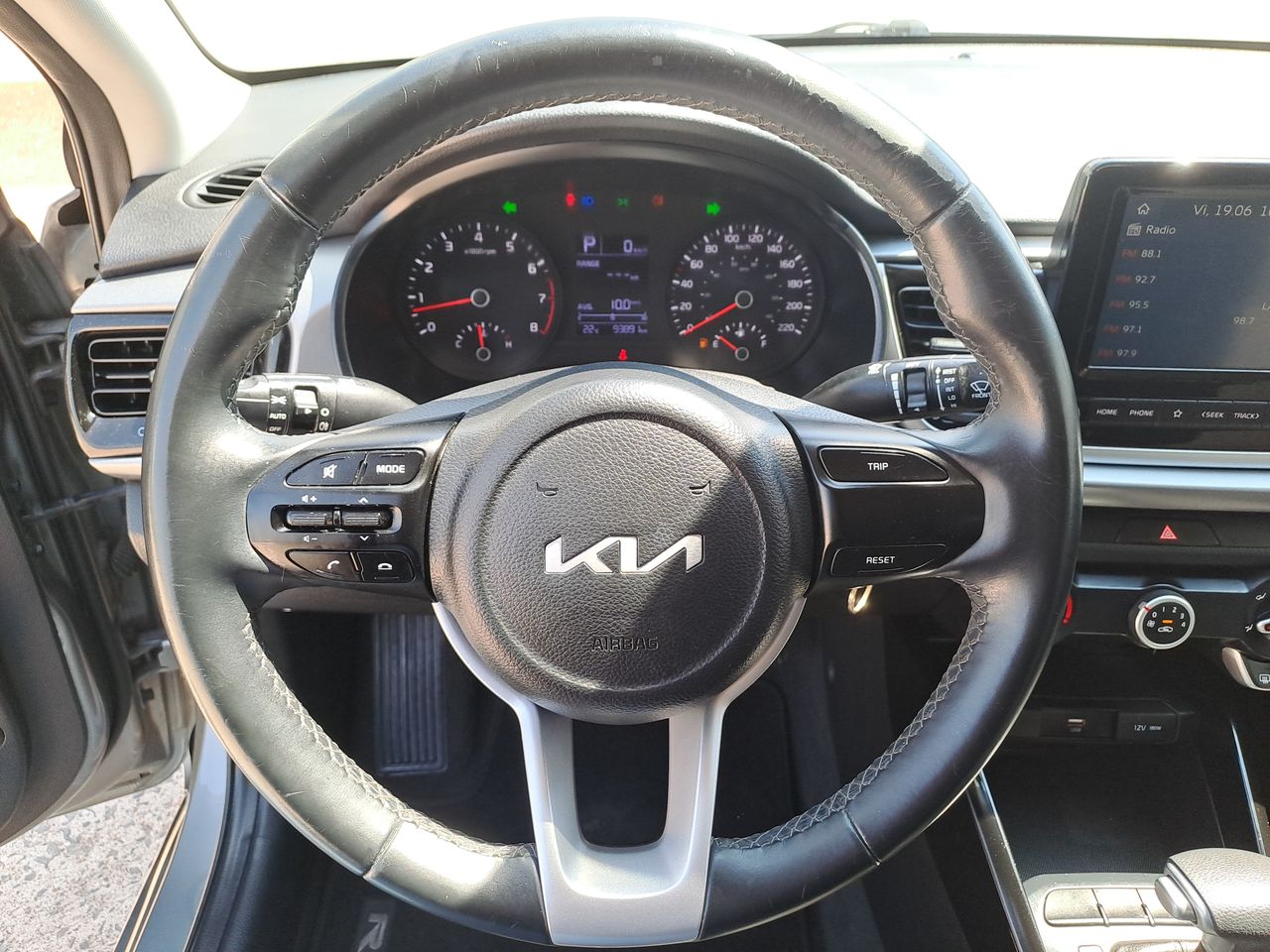 2022 Kia RIO LX TM