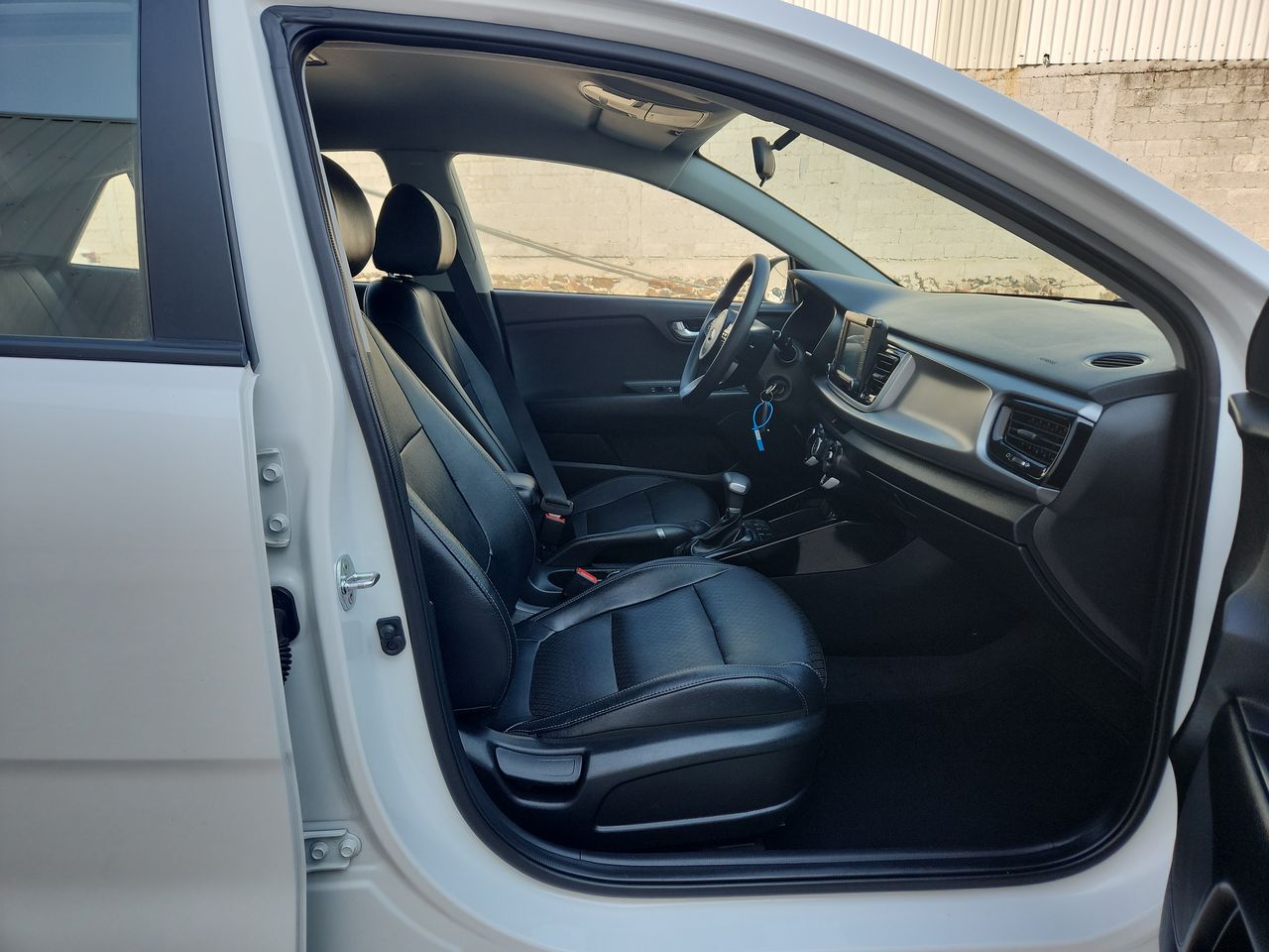 2020 Kia RIO SEDÁN LX TM