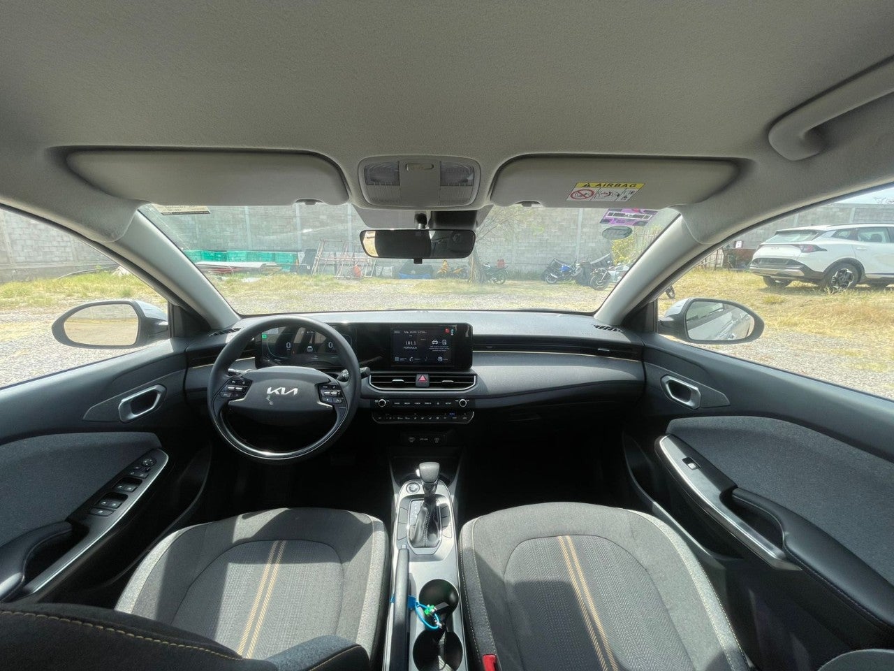 2026 Kia K3 EX AT