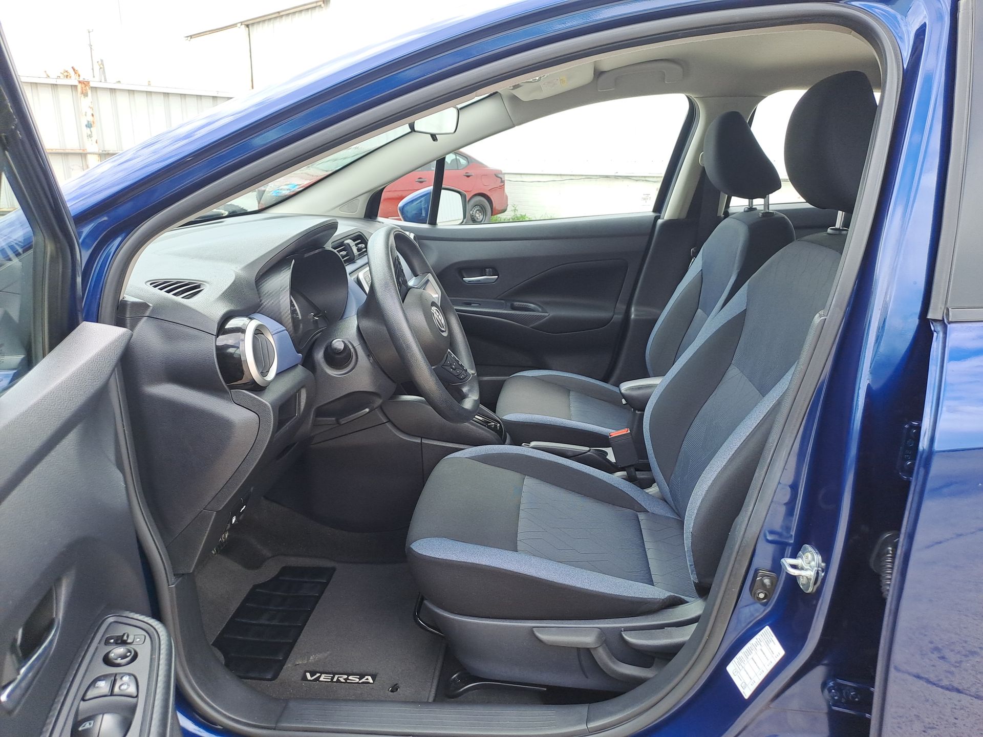 2023 Nissan VERSA ADVANCE CVT 23