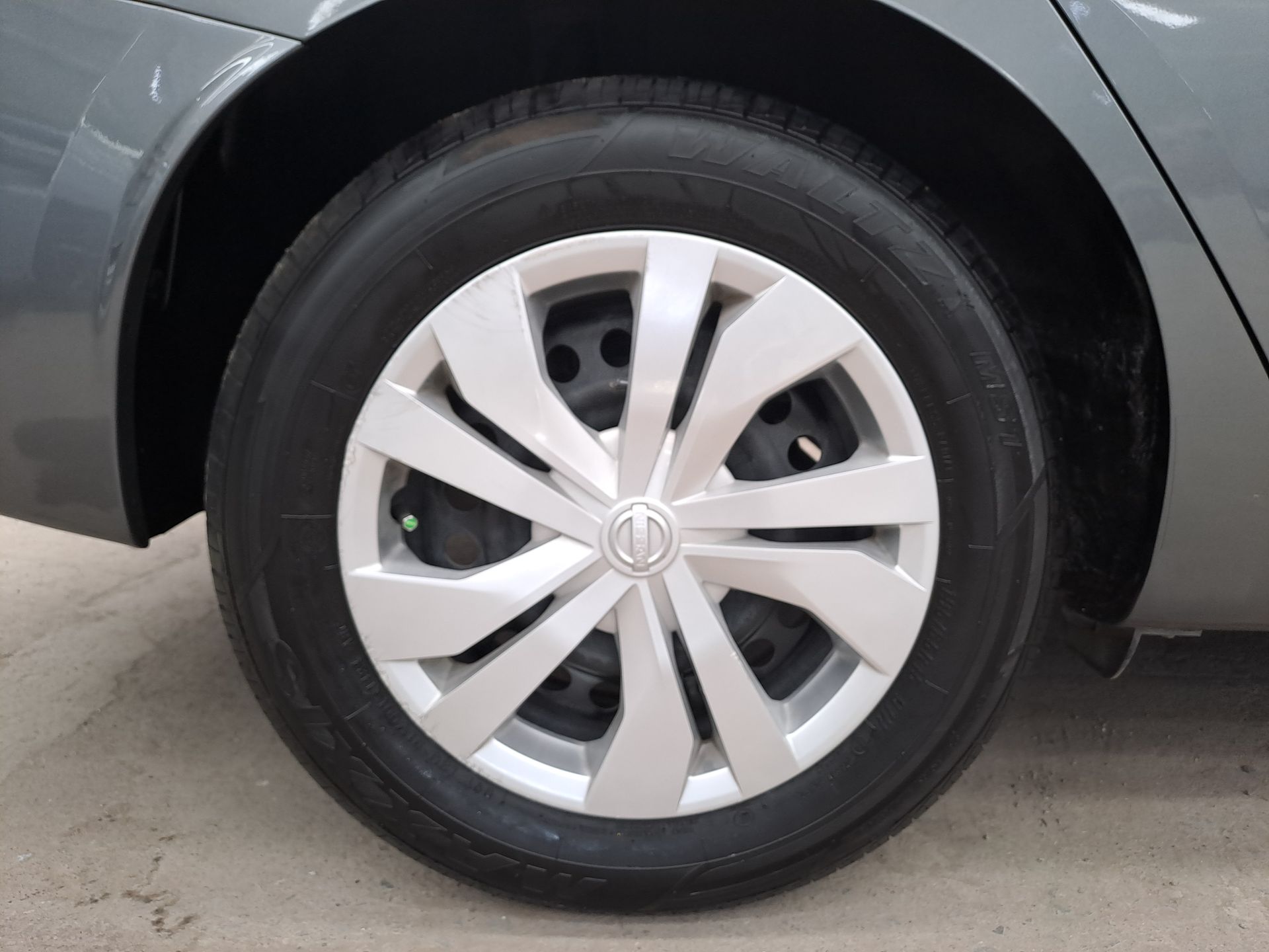 2024 Nissan VERSA SENSE MT 24