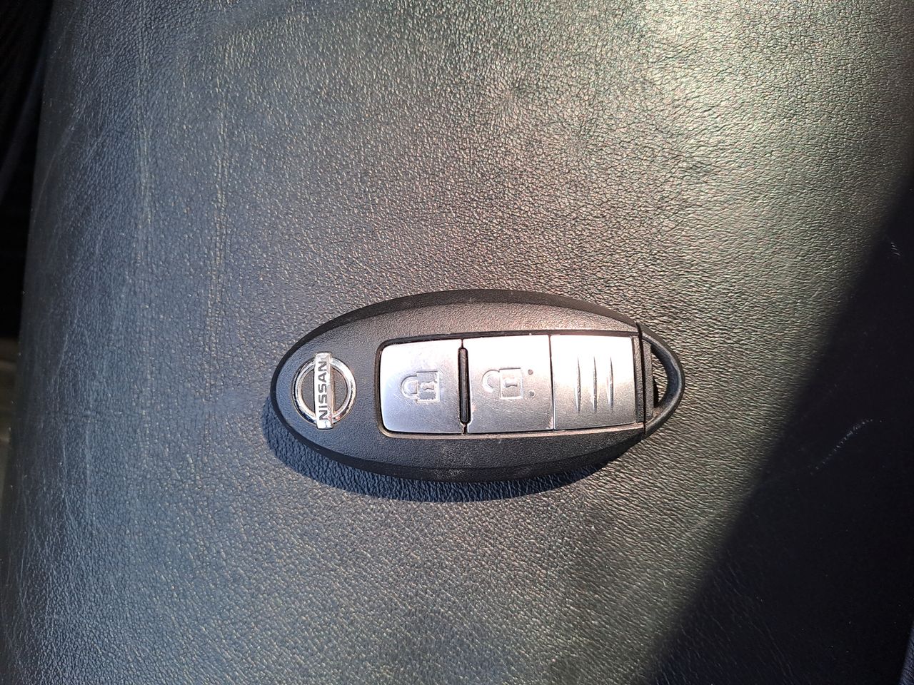 2021 Nissan FRONTIER PLATINUM LE TA 21