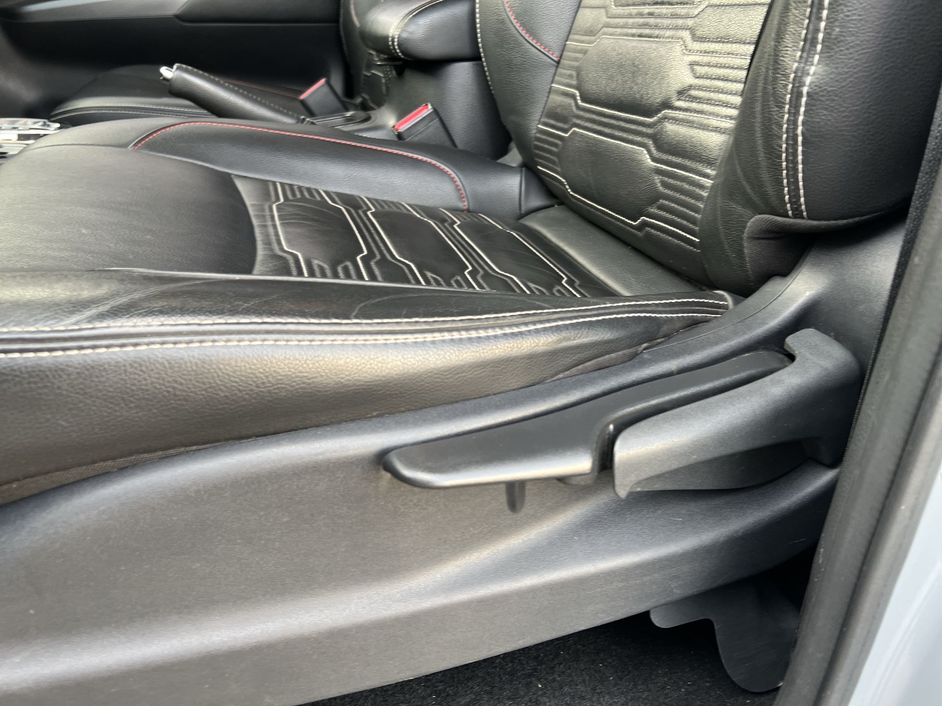 2023 Nissan FRONTIER PRO-4X 4X4 TA 23