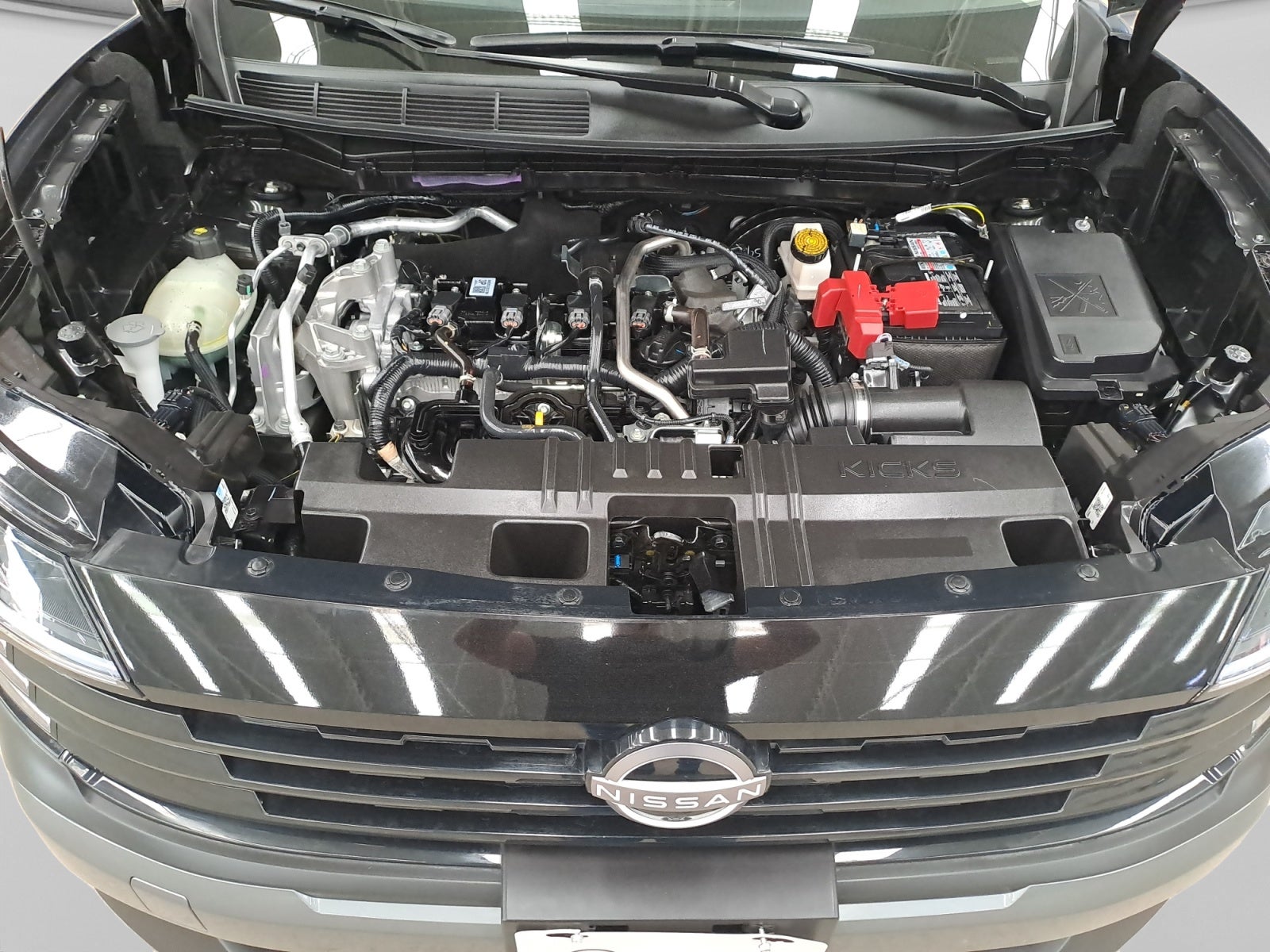 2025 Nissan KICKS ADVANCE CVT 25