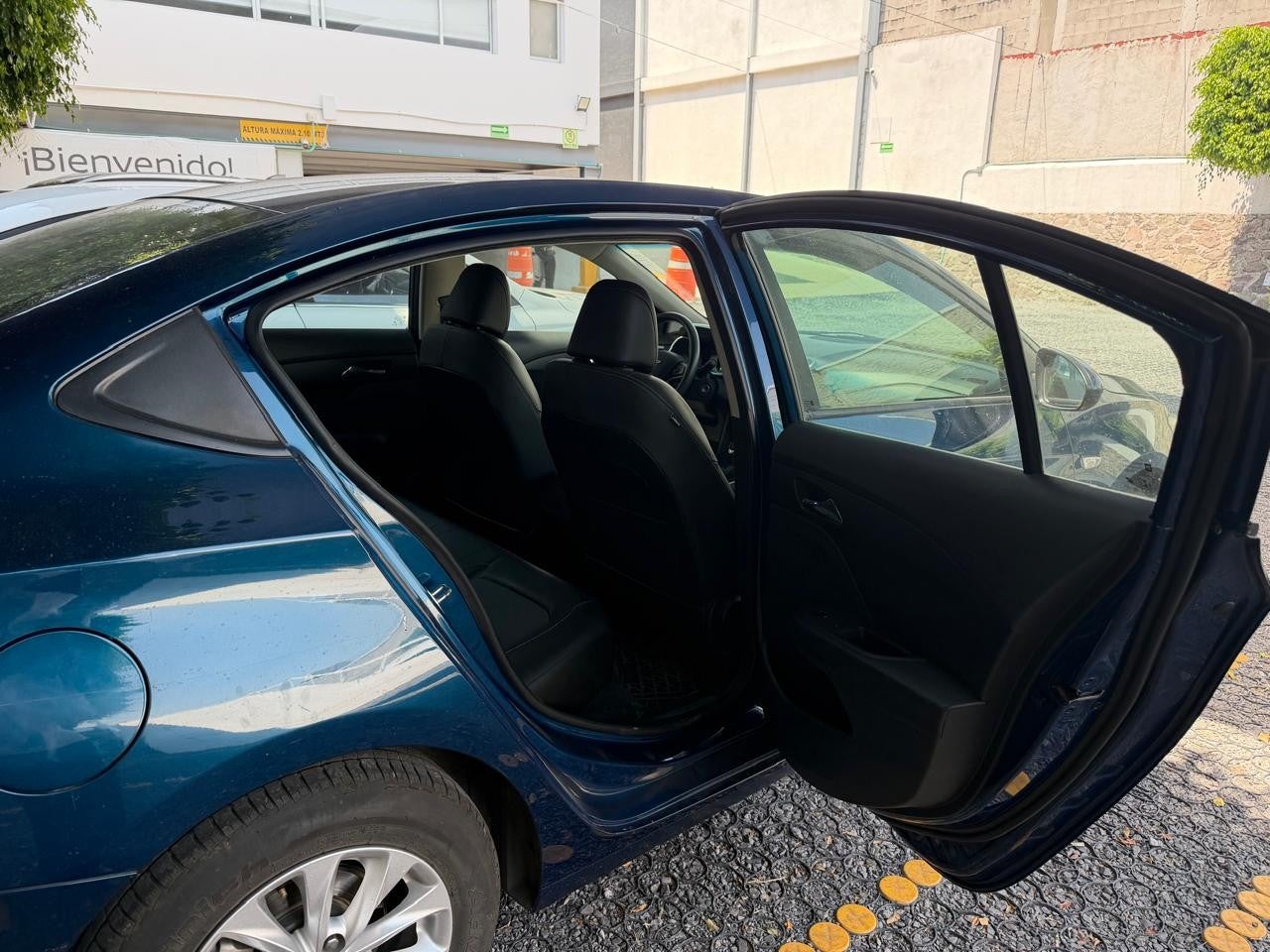 2020 Chevrolet CAVALIER LT B AT