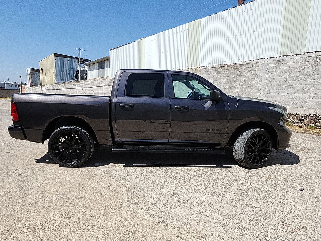 2023 RAM 1500 HEMI SPORT CREW CAB 4X4 V8 8AT