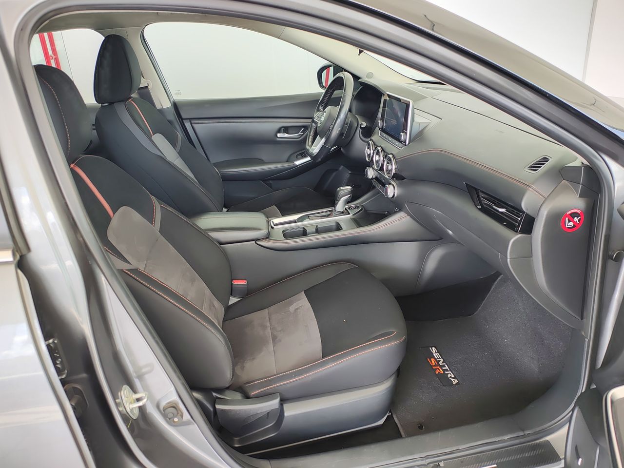 2021 Nissan SENTRA SR BITONO CVT 21