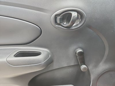 2020 Nissan VERSA MT AC 1.6L