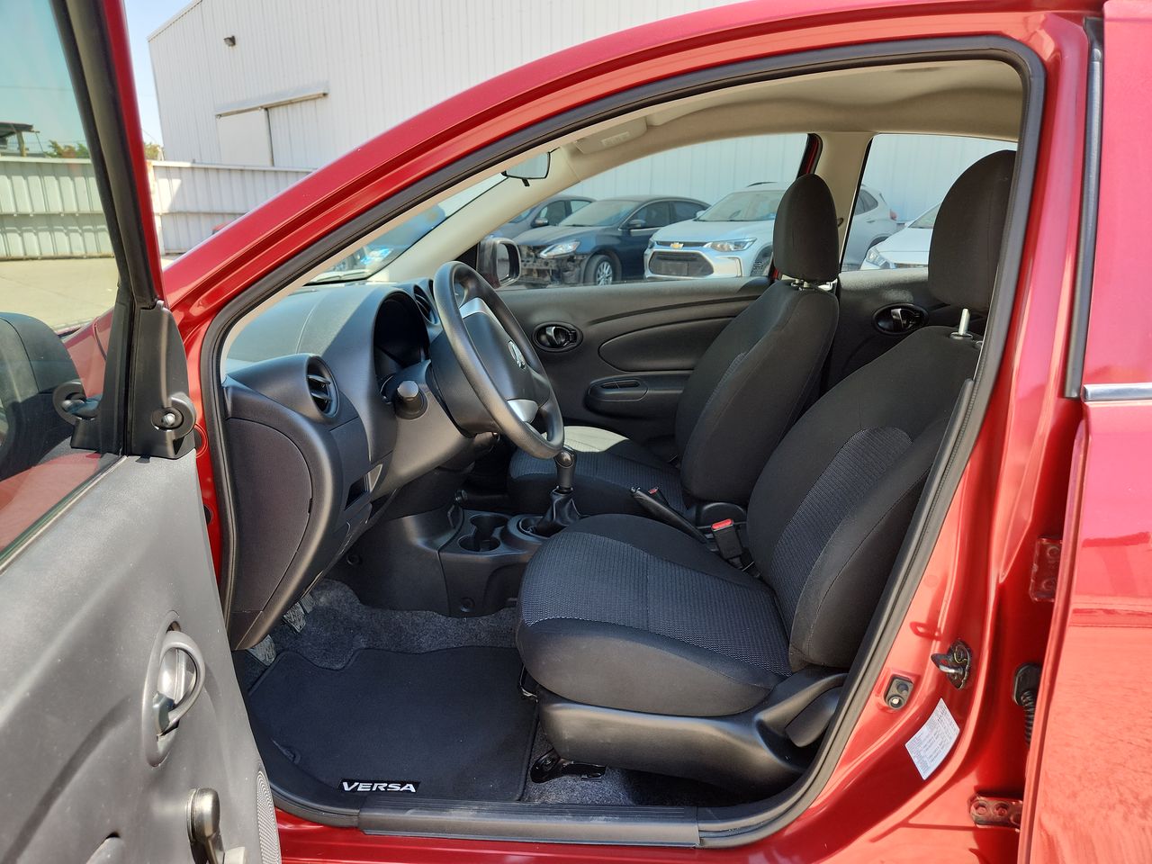 2020 Nissan VERSA MT AC 1.6L