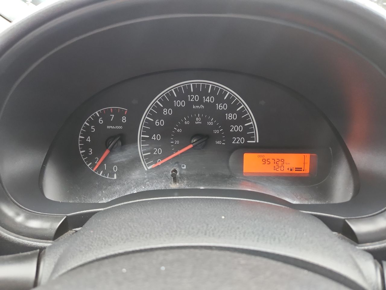 2020 Nissan VERSA MT AC 1.6L