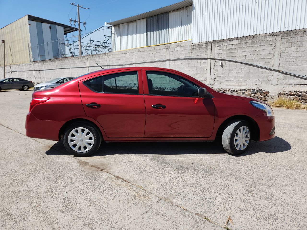 2020 Nissan VERSA MT AC 1.6L
