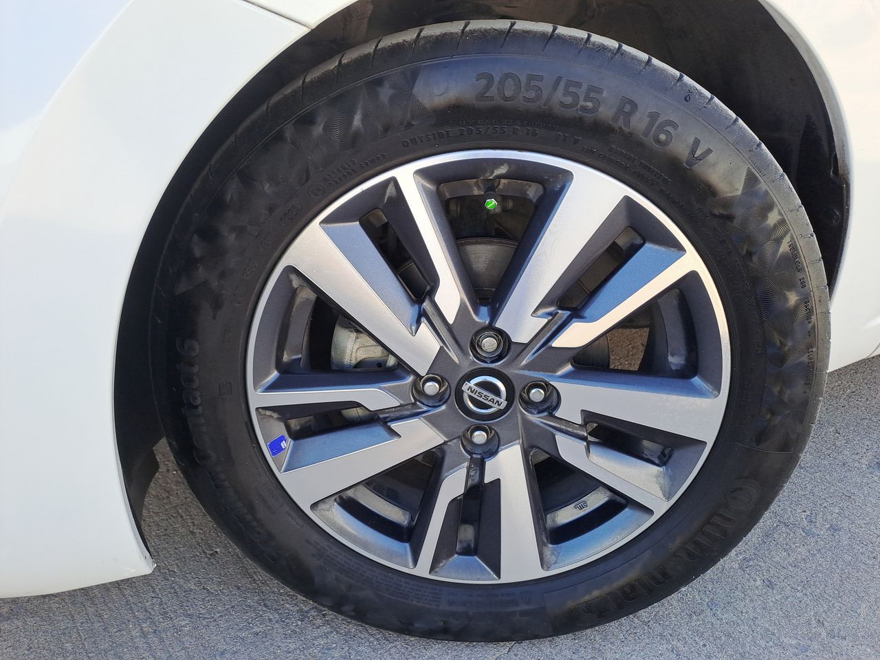 2020 Nissan VERSA ADVANCE CVT