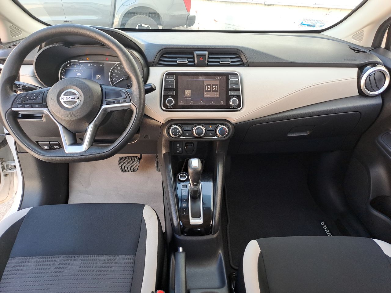 2020 Nissan VERSA ADVANCE CVT
