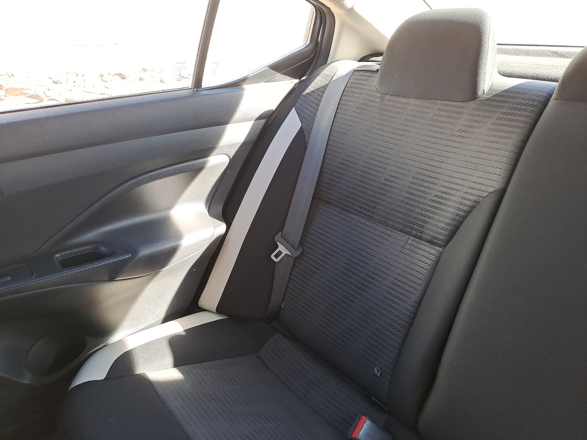 2022 Nissan VERSA ADVANCE CVT 22