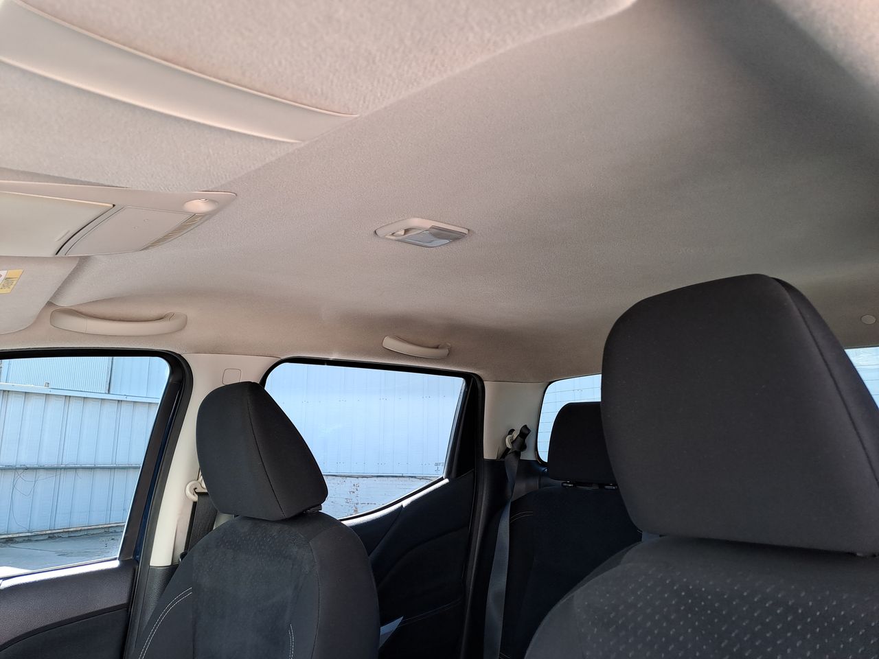 2020 Nissan FRONTIER LE TM AC