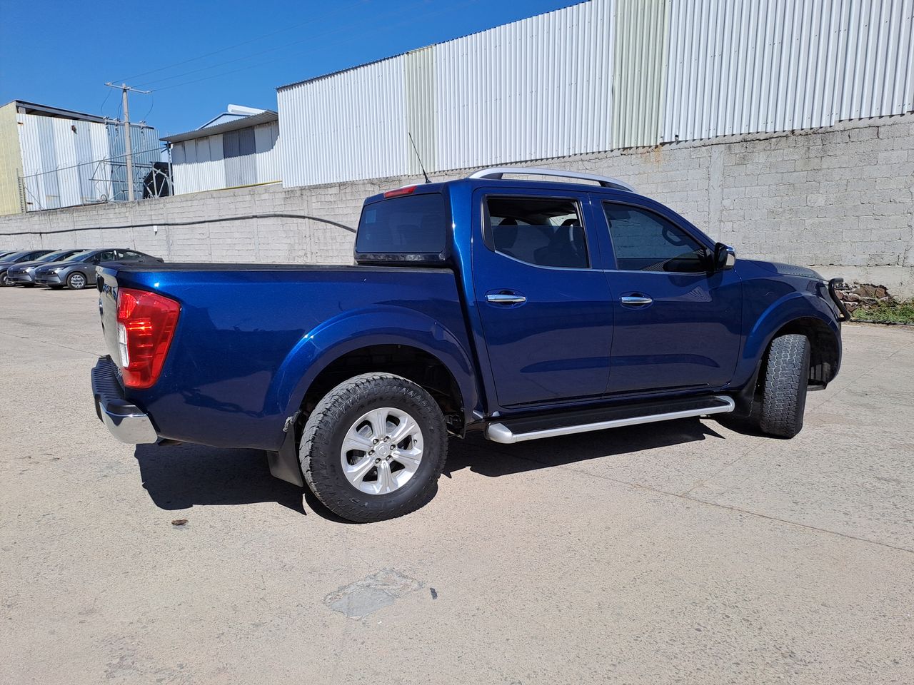 2020 Nissan FRONTIER LE TM AC