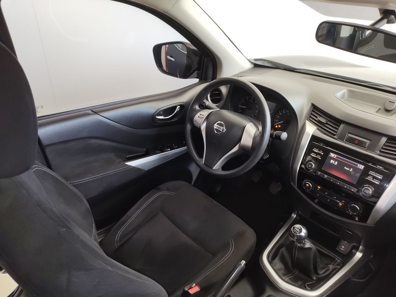 2020 Nissan NP300 FRONTIER LE TM AC